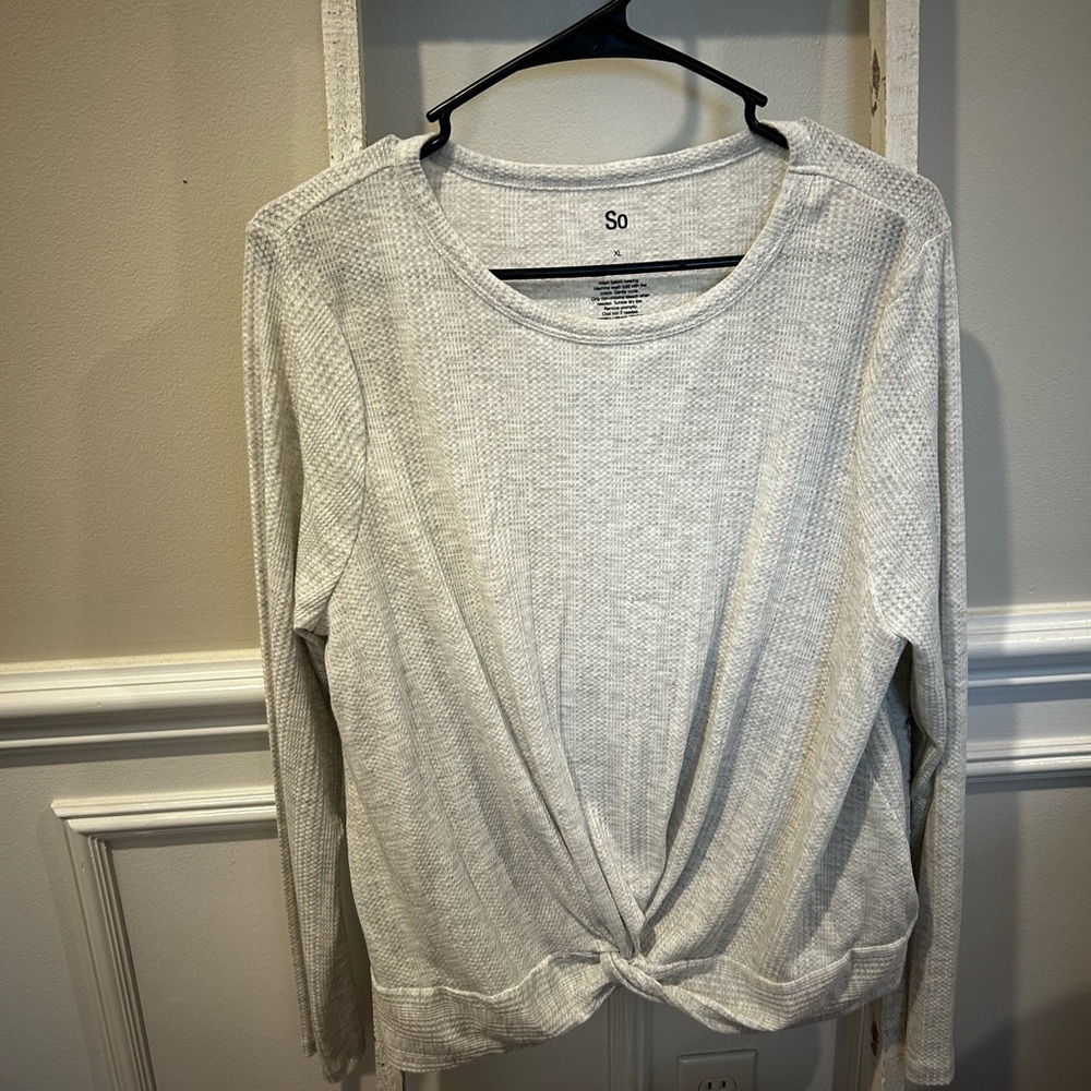 Gray Long Sleeve Knotted Top